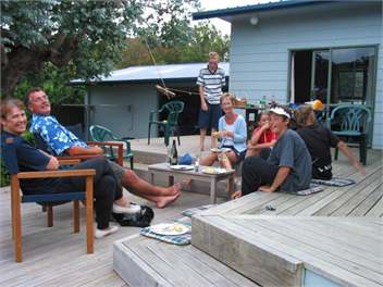Oakura Beachfront, wifi & kayaks - Oakura Bay