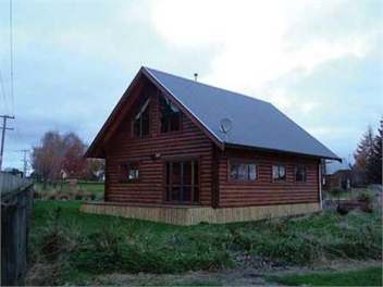 Genuine log cabin - Ohakune