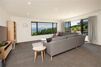 'Commodore' - Nelson Sea View Holiday Home - Nelson