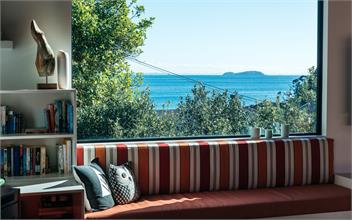 BOATSHED COVE : Coast and Country - Auckland