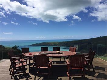 Okains View Farmhouse - the best views on the Peninsula - Canterbury