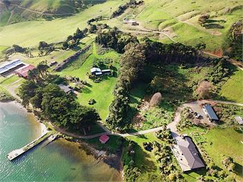 Te Puka Bach - Stay Anakoha - Marlborough Sounds