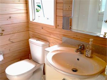 Kowhai Retreat (Bachcare) - Matarangi
