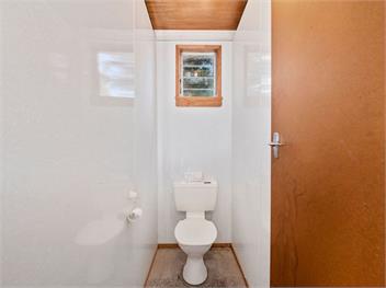 Lake Edge Cottage (Bachcare) - Waitahanui