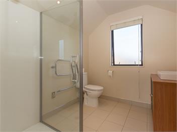 Modern Lake Haven (Bachcare) - Wanaka