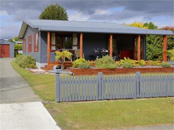 Mokonui Cottage (Bachcare) - Te Anau