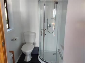 Pahoia Beachfront cabins. Absolute beachfront - Tauranga