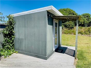 Anchor's Rest - Foxton Beach