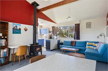 Sunlit Retreat (Bachcare) - Otaki