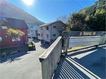 OK Holiday Unit #5 (Bachcare) - Queenstown