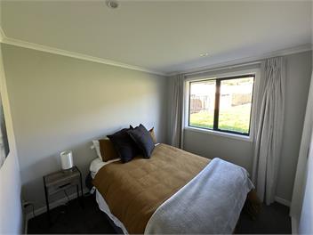 Modern and Sunny Central Spot - Nelson