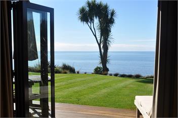 Beachfront Villa at Adrift in Golden Bay - Tukurua