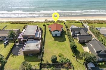 MATARANGI BEACH FRONT - RICHARDSONS - Whitianga