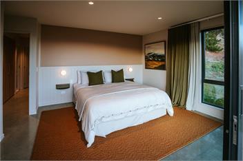 Ranger's Retreat | Stunning Mountain Views | Rural Location | Outdoor Fireplace - Wanaka