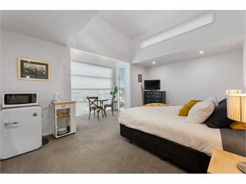 Lakeview Luxury (Bachcare) - Taupo Central
