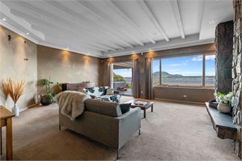 Tauhara Sunrise - Spa pool with Mountain & Lake views! - Taupo