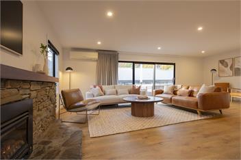 Arrowtown Gem | Stylish Escape | Prime Location - 