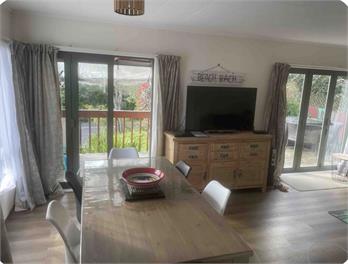 Cosy 3 bedroom bach in paradise - 