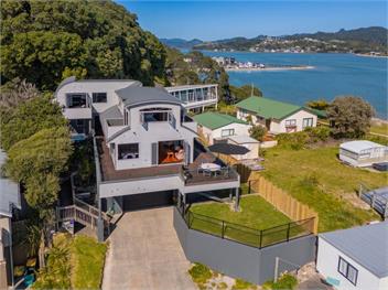 Ocean View Beach Beauty (Bachcare) - 