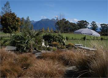Kepler Mountain View Alpaca Cottage - Free Unlimited Wi-fi - Manapouri
