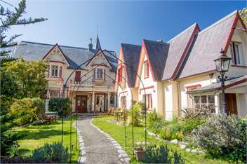Warwick House - Boutique Hotel Bayview Suite - Nelson