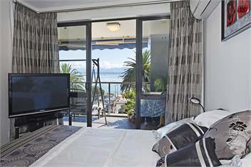 Waterfront Escape - Nelson