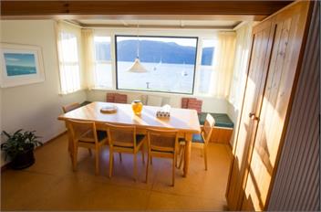 Aroha - Bythell's Bay / Spectacular Holiday Home for Families - Queen Charlotte Sound