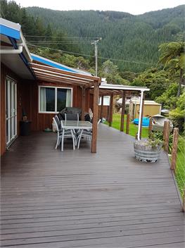 Stunning Waterfront property in Mahau Sound - Picton