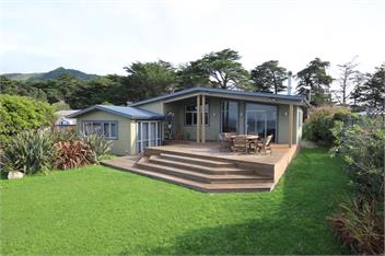 BOB - Pakawau - Absolute Beachfront - Tasman