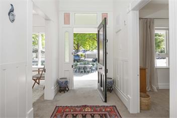 Villa Maitai - Central Nelson Holiday Home - Nelson