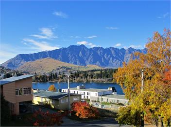 Remarkable Lake Views - Queenstown
