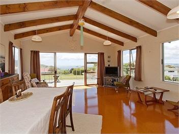Views on Rimu (Bachcare) - Whitianga