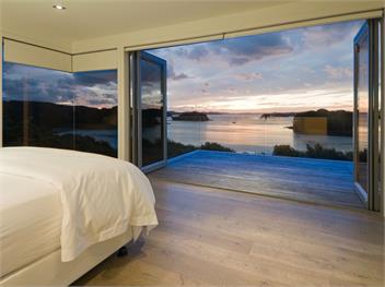 Oke Beach House (Bachcare) - Rawhiti
