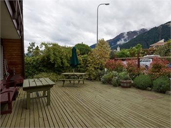 Retro Retreat (Bachcare) - Queenstown