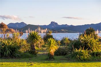 Waterfront Wonder (Bachcare) - Matarangi