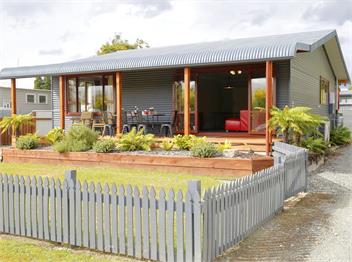 Mokonui Cottage (Bachcare) - Te Anau