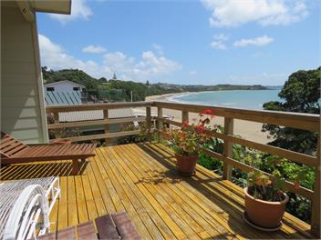 Kotare Kottage - Beachfront Escape - Northland