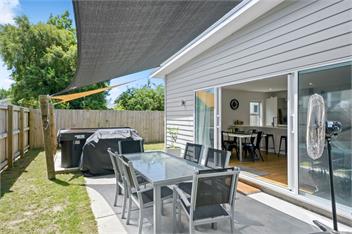 Contemporary Comfort (Bachcare) - Masterton