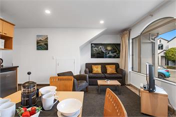 Taupo Central Apartment - 2 Bdrm, So close to LAake & Town - Taupo