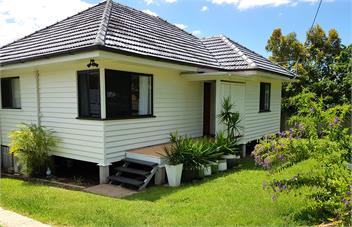 1954 Cottage - Mid Century Modern Vibe. - Brisbane