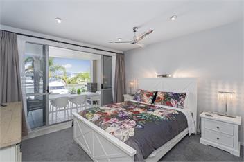Hosts on the Coast - Pelicans Coastal Perch - Whitianga