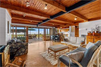 Lakefront Retreat (Bachcare) - Tauranga Taupo