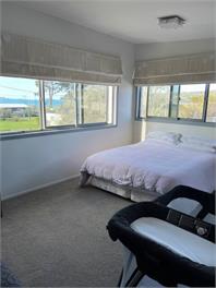 Hosts on the Coast Reel Escape on Banks - Cooks Beach