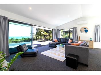 Glass Horizon (Bachcare) - Ruthherglen