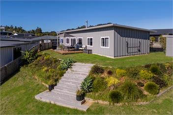 Hilltop Haven - Whangamata - Whangamata
