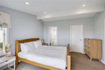 7th Heaven *Spa Pool, Swimming Pool & Close to CBD* - Napier