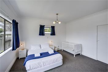 Charming on Cambridge - Taradale - Napier