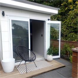 Stylish Garden Studio Retreat – Modern, Private & Cosy - Dunedin