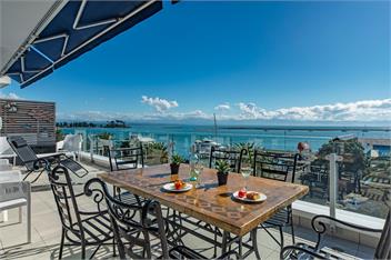 Oceanfront Apartment at Latitude 41 - Stepneyville Nelson