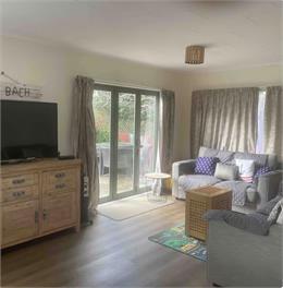 Cosy 3 bedroom bach in paradise - 